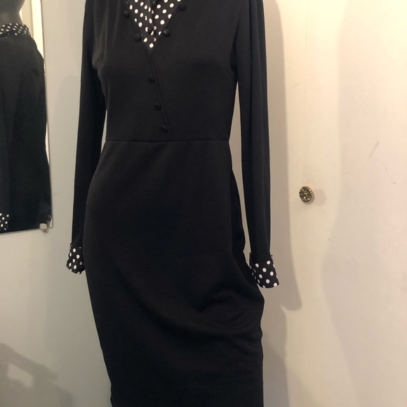 BLACK DRESS - Picture 1 of 5